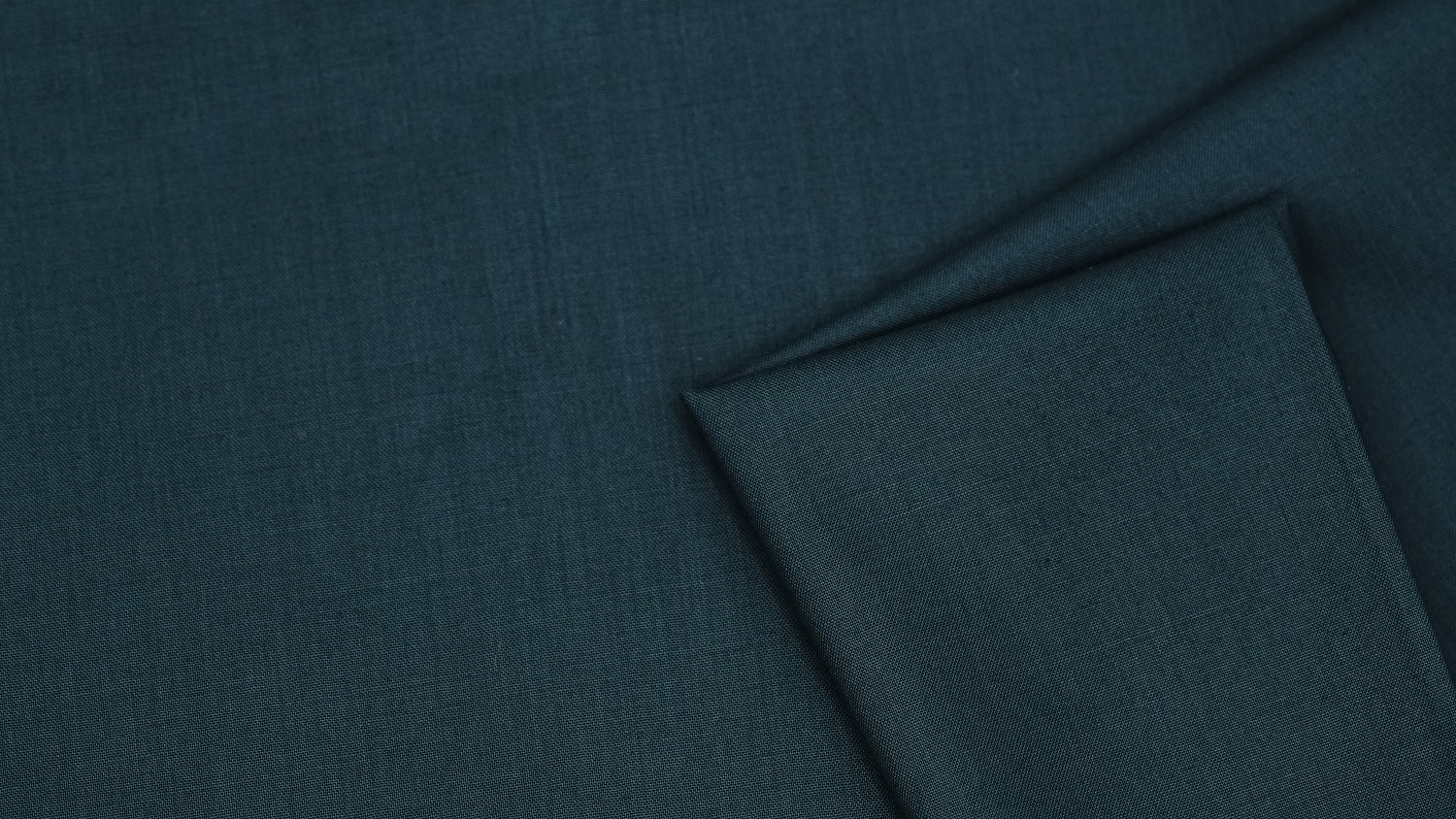 Toyobo Sacramento Green Wash & Wear Fabric - Image 2